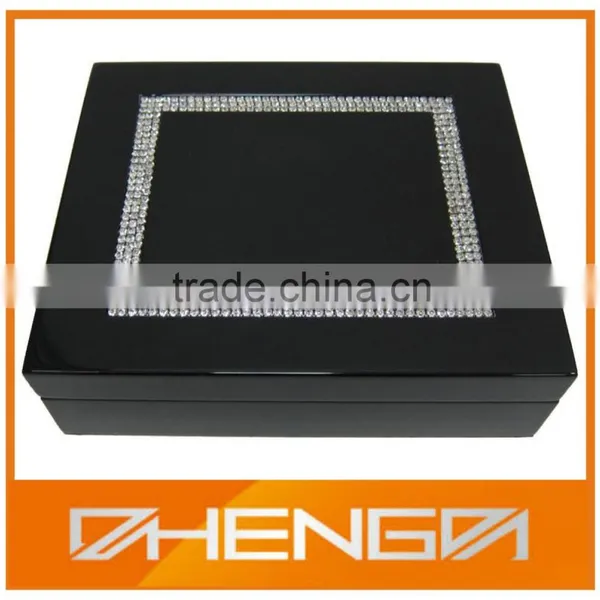 High Quality Factory Customized Made MDF Wooden Gift Box Black Glossy Finish photo-4