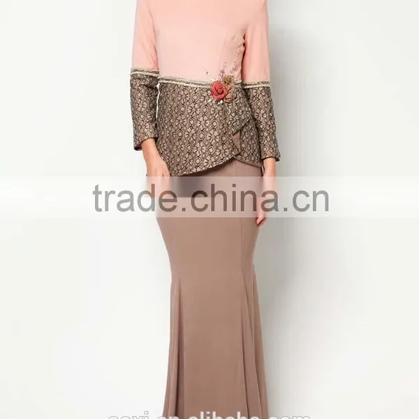 Printed Appliqued Excellent Supplier Made in China Muslim Dress photo-4