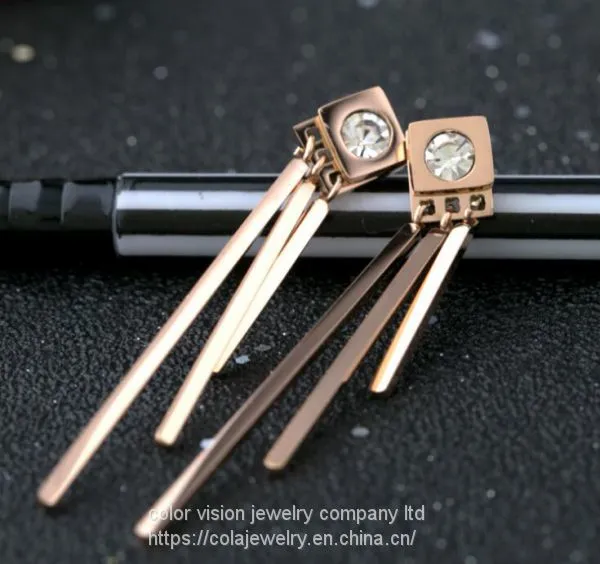 Queen′s Jewellery Fashion Stainless Steel Letter Square Tassel Long Earrings Rose Gold Earring photo-5
