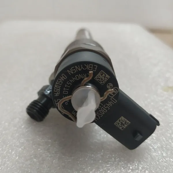 High Quality 0445110647 Diesel Common Rail Fuel Inyector photo-2