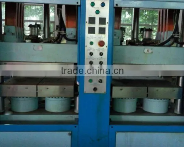 HM-128 2 Station Single Color Eva Sole Injection Machine photo-4
