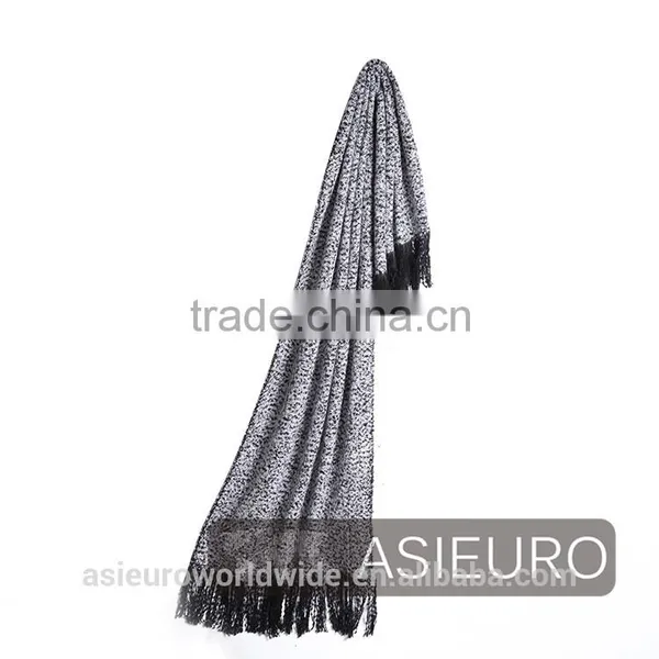 Fashion Thick Black and White Dots Shawl WithTtassel, BSCI ADN SEDEX