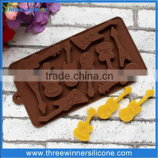 Guitar Silicone Cake Mould Non Stick Fashion Silicone Cake Mold photo-5