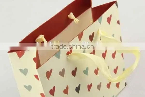 Shopping Paper Bag With Heart Pattern/Printed Foldable Gift Bag photo-5