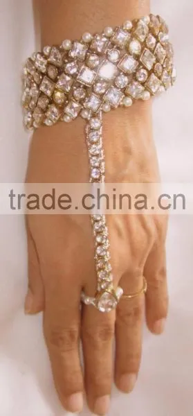 GOLD CRYSTAL Single Bracelet With Ring Free Size photo-3