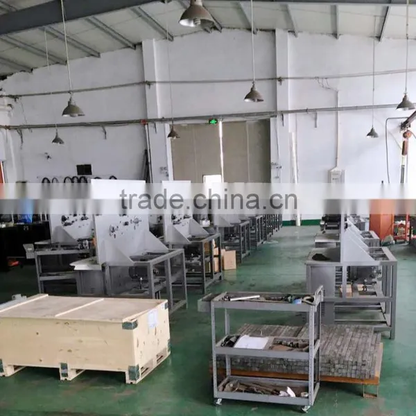 Nonwoven Fabric Box Bag Making Machine photo-2