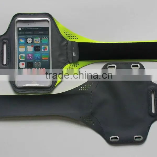 Sport Armband With Bluetooth Earphone-Runner Kit photo-6