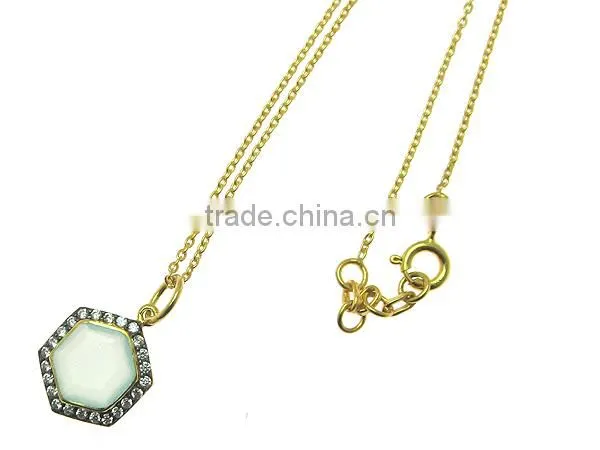 Gold Pendant White Zircon