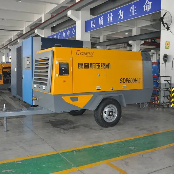 Comps Two Stage Mobile Diesel Engine Screw Air Compressor for Mining Drilling photo-3