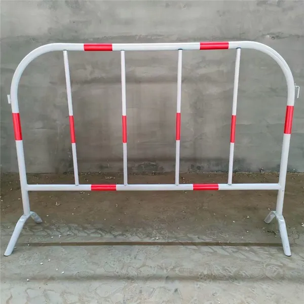 Modular Crowd Control Barrier 2.4m Length With Rubber Base for Stadium Safety photo-2