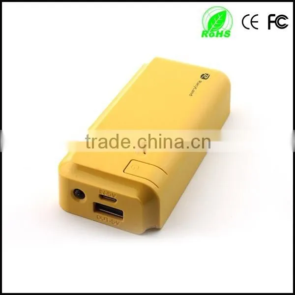 OEM PowerBank PB012 With High Quality Class-A Lithium Ion Polymer Battery and LED Light