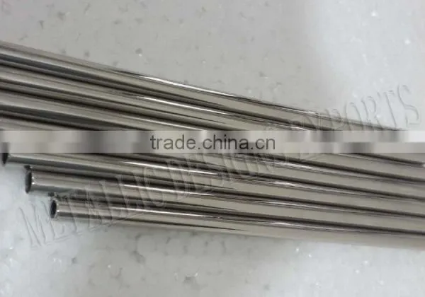 Stainless Steel Drinking Straws With a Brush