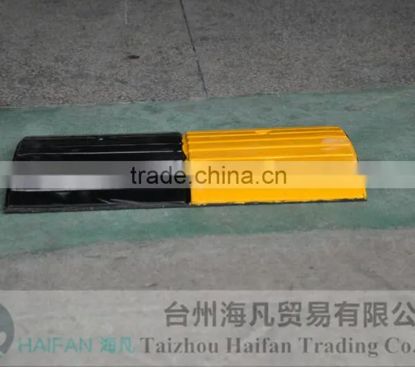 500*300*40mm New Products Rubber Speed Bump for Crossroads /High Quality Hot Sell Rubber Speed Bump Used in Intersection photo-2