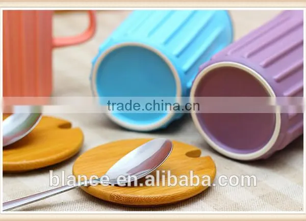 Colorful Stripe Embossed Ceramic Cup With Lid and Spoon photo-2