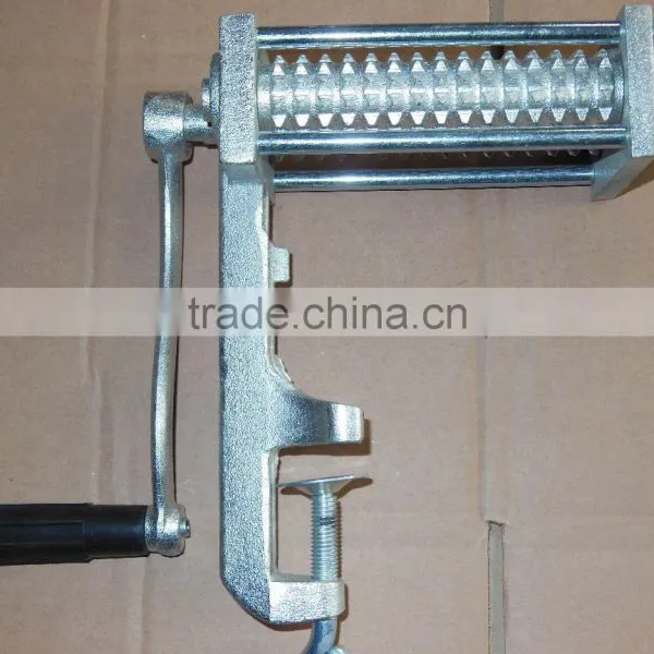 Tin Plated Cast Iron Manual Meat Tenderizer photo-2