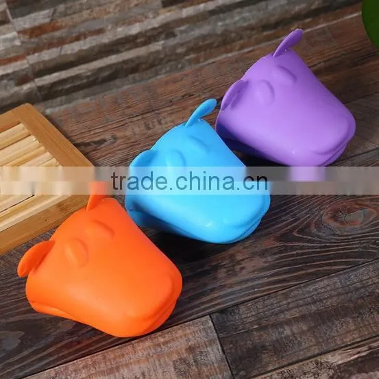 Colorful Animal Shape Silicone Oven Rack Guard Oven Glove Mit photo-2