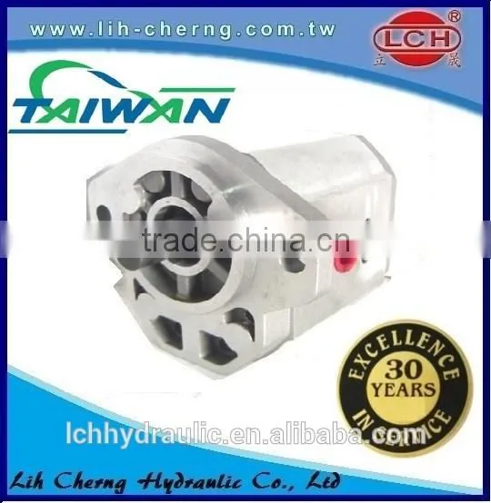 China Supplier Tractor Harvestor Gear Pump photo-4