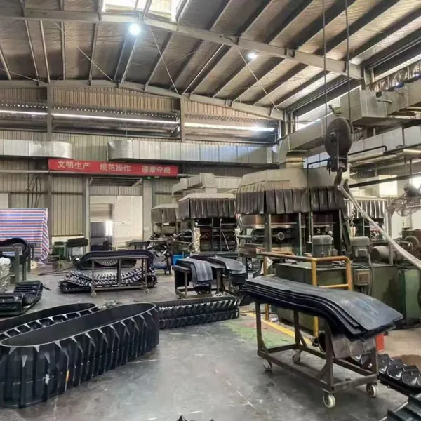 Excavator RUBBER Track Link 400*72.5*74W 180*72*37 300*52.5*76W Rubber Track Undercarriage Parts photo-4