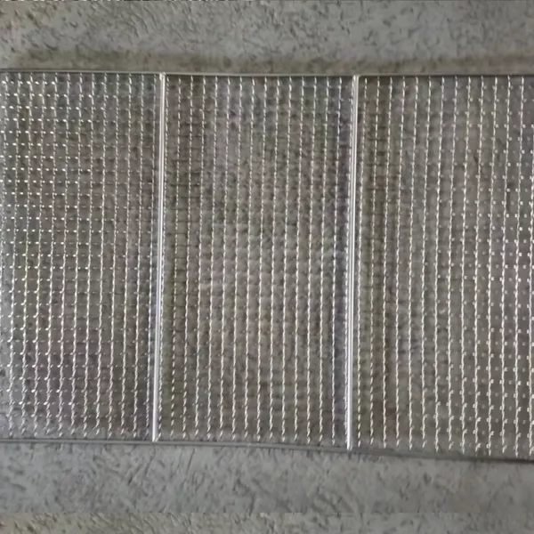 Custom 304/316 Food Grade Stainless Steel Weave & Perforated Wire Mesh for Oven Cooling and Drying photo-2