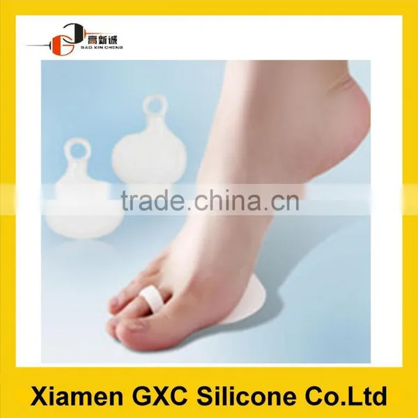 White color silicone metatarsal pad
