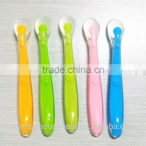 High Quality BPA Free Durable& Flexible Silicone Baby Feeding Spoon photo-2