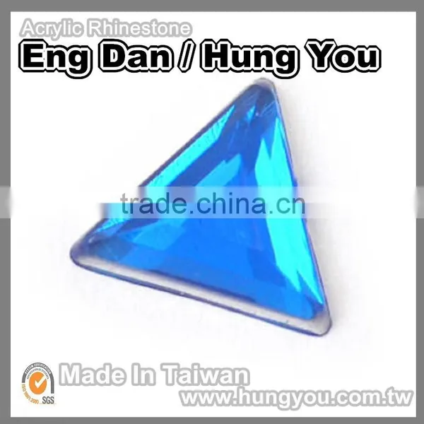 Made in Taiwan Garment Accessories 20mm Triangle Shaped Rhinestone With Silver Foil Back photo-5