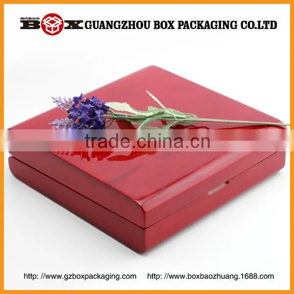 High Quality Dark Red Wood Ring Display Box photo-2