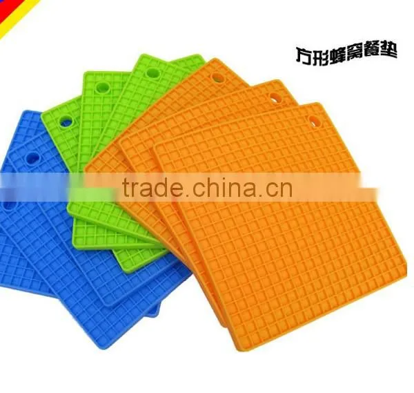 New Design FDA Grade Square Silicone Trivet photo-3