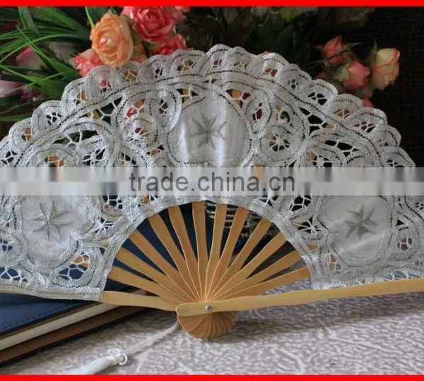 White Color Wedding Lace Hand Fan