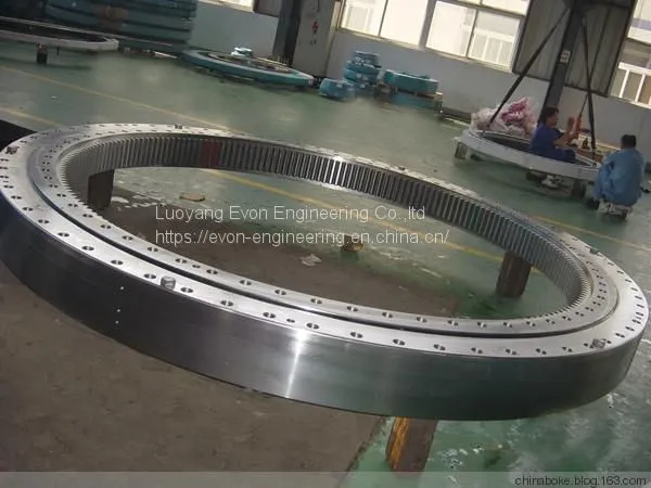 Slewing Ring Slewing Bearing Slewing Circle 109-00181A 140109-00010 140109-00010A for DX300 Excavator photo-2