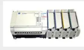 Allen Bradley PLC MicroLogix 1400 1766-L32AWA photo-4