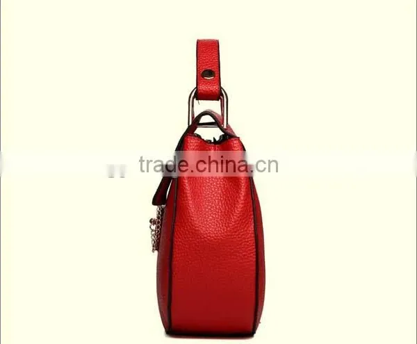 Posh Round Shell Style Snap Closure Women pu Sling Bag With Metal Chain photo-5