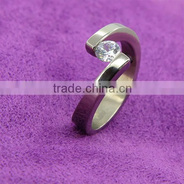 Popular Wedding Silver Ringwith 316L Stainless Steel CZ Ring