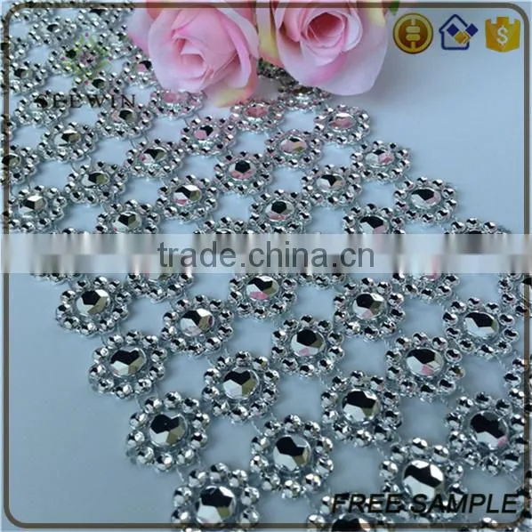 Christmas Diamond Mesh Fabric Table Runner photo-3