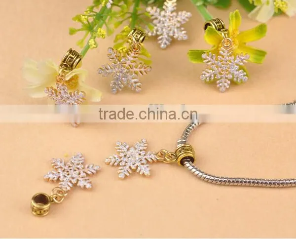 50pcs Gold Christmas Snowflake Crystal Rhinestone Charms Pendant Beaded Jewelry Findings photo-2