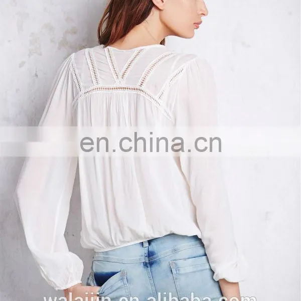 Lace Trimed Long Sleeve Woman Surplice Woven Top photo-6