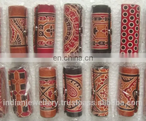 Embossed Leather Lipstick Cosmetic Mirror Case Manufacturer Exporter photo-6