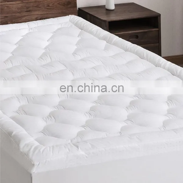 Premium Healthy Smooth Waterproof 500GSM Thicker Bed Bug Hotel Topper Mattress Pads photo-2