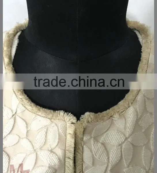Latest Leisure Fashion Blouse Design photo-4