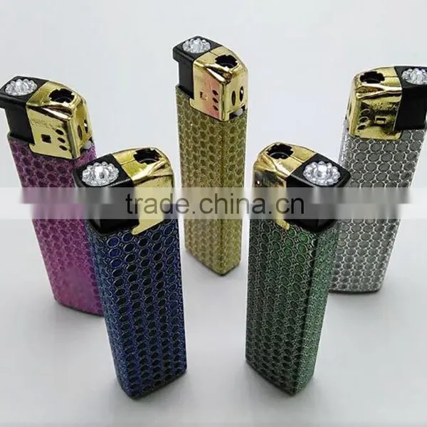 Bright Colors Gold Cap Windproof Cigarette Case With Win Lighter Rhinestone photo-6