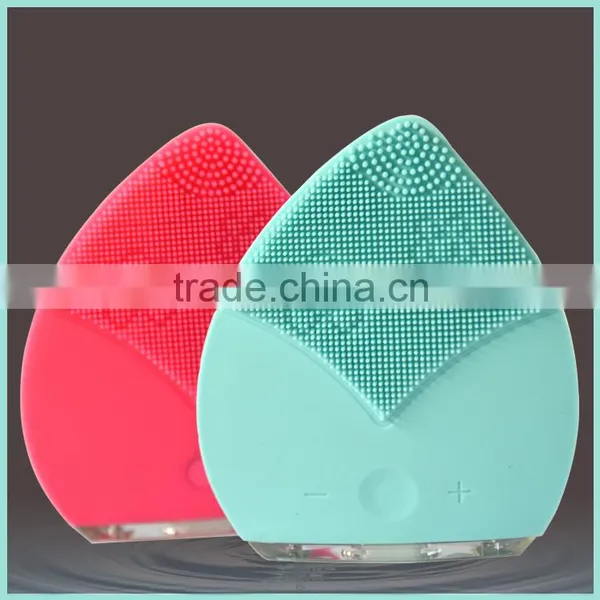 Newest Portable Home Use Skin Rejuvenation Facial Cleansing Brush Wholesale photo-3