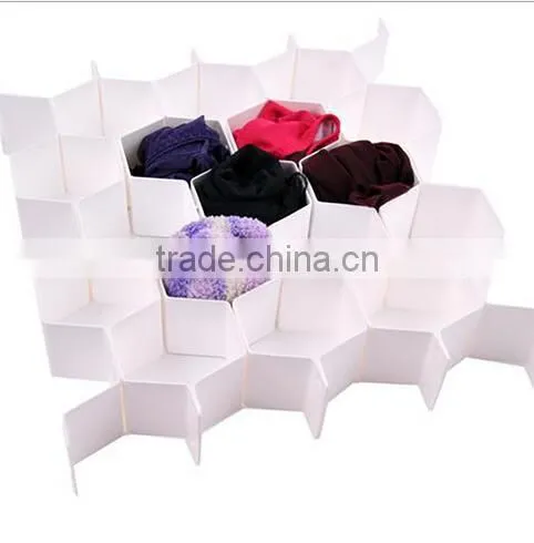 Cy272 Household Plastic Partition Bee Style Underwear Socks Bras Ties Belts Scarves Drawer Divider Cabinet Clapboard photo-4
