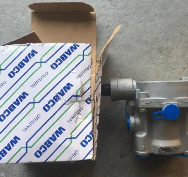 9710021520 H1 Auto Chassis Parts Chinese Bus Relay Valve photo-2