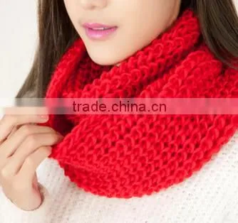 Hot Selling Fashion Infinity Solid Color Knitting Scarf for Women photo-2