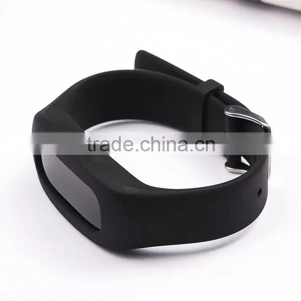 Bluetooth Earphone Type Dismountable Smart Bracelet With OLED Display photo-5