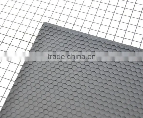 Black Plastic Comb Foundation Sheet for Bee Keeping photo-4