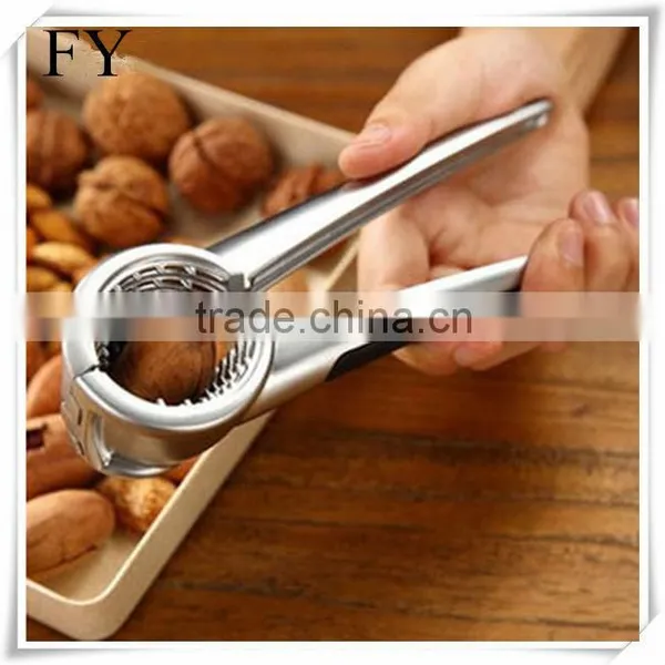 Nut cracker/shucker supplier zinc alloy