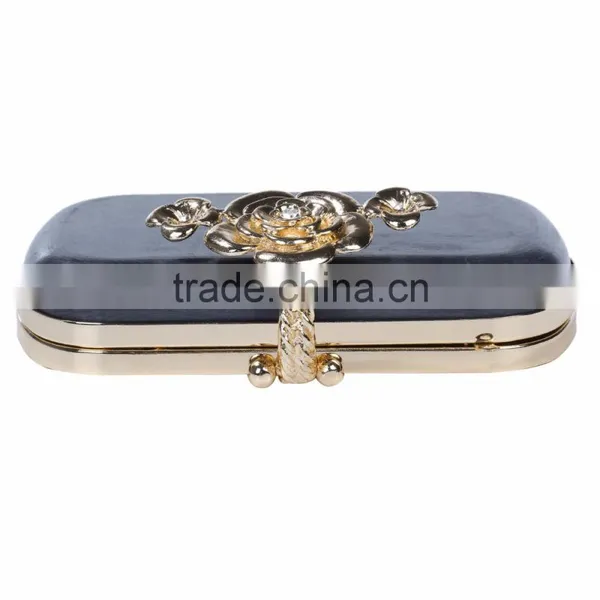 Iron Based Alloy Kiss Clasp Purse Frame Flower Clear Rhinestone Gold Plated 16.3cm(6 3/8") x 11cm(4 3/8"), 1 Piece photo-3