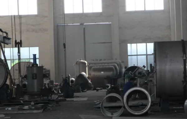 Carbon Steel Lined PTFE  Tank for Hydrachloric Acid  photo-4