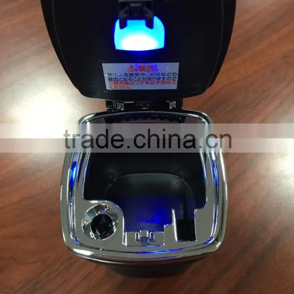Portable Mini Car Ashtray With LED for Dashboard and Drink Holder photo-3